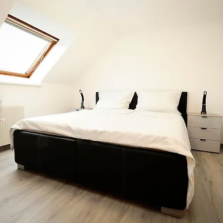 Apartment U In Bad Gams *